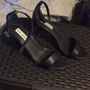 Black Steve Madden Sonnett Pumps